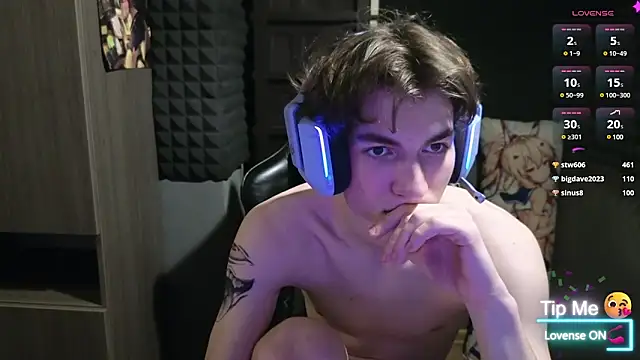 Snapshot of bambelbye chatting on January 31, 11:13 pm bambelbye online show from January 31, 11:13 pm