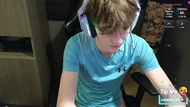 Snapshot of bambelbye chatting on February 2, 5:04 pm bambelbye online show from February 2, 5:04 pm