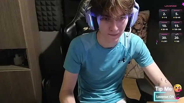 Snapshot of bambelbye chatting on February 8, 4:25 pm bambelbye online show from February 8, 4:25 pm