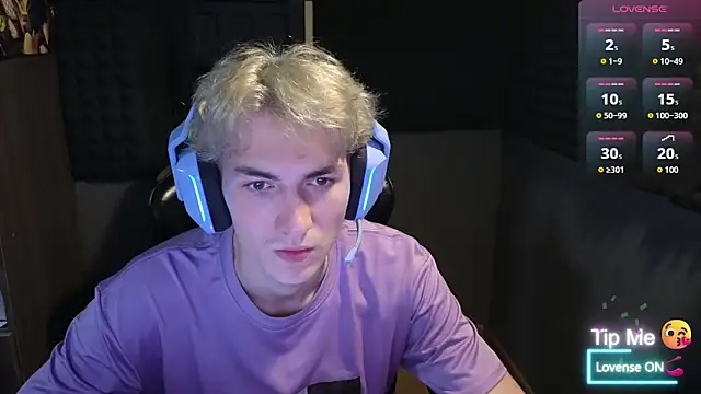 Snapshot of bambelbye chatting on November 27, 9:39 pm bambelbye online show from November 27, 9:39 pm