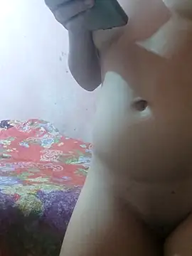 Snapshot of moreninha_hoott chatting on January 25, 12:37 pm moreninha hoott online show from January 25, 12:37 pm