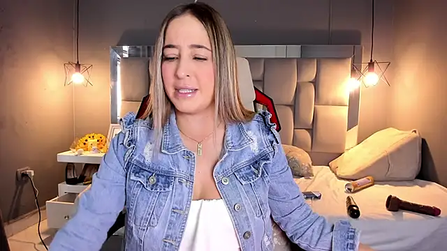 AliceSteel12 online show from February 26, 2:25 pm