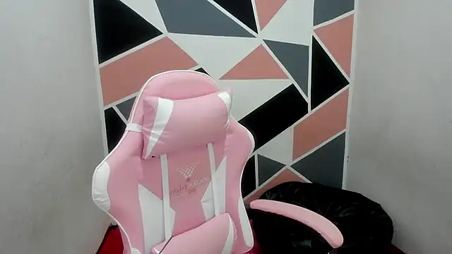 Carol Pinter online show from November 11, 11:05 pm