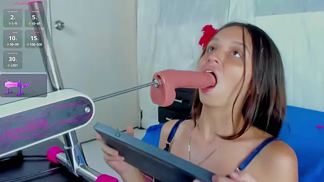 lucy cooper01 online show from December 11, 1:58 am