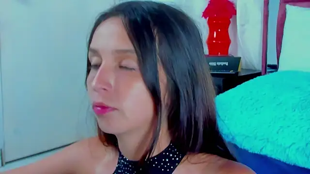 lucy cooper01 online show from December 14, 2:12 am