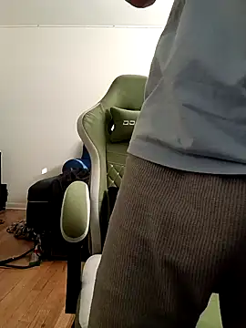 Snapshot of tryinitoutagain chatting on January 20, 7:25 pm tryinitoutagain online show from January 20, 7:25 pm