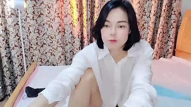 Linda-LL online show from February 17, 5:47 am