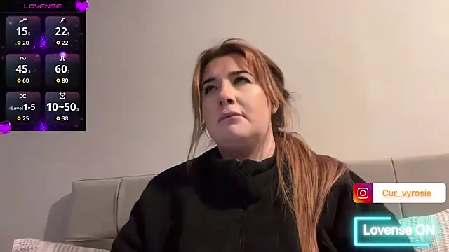 Curvy Rosie99 online show from February 3, 6:46 pm