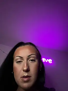 Snapshot of SweNatasha chatting on December 12, 9:04 pm SweNatasha online show from December 12, 9:04 pm