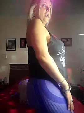 Snapshot of DesireSatler chatting on September 14, 9:36 pm DesireSatler online show from September 14, 9:36 pm