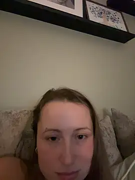 Millie-Miles online show from March 5, 3:51 am