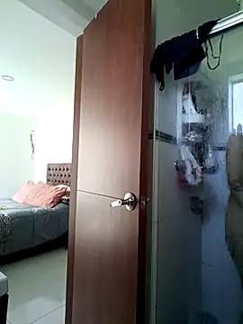 your red rose  online show from December 11, 1:28 pm