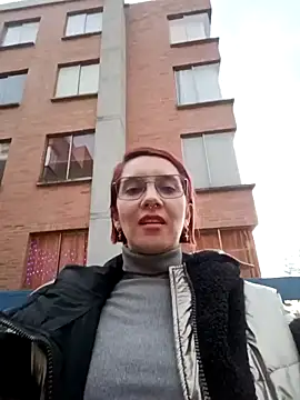 your red rose  online show from December 18, 10:46 pm