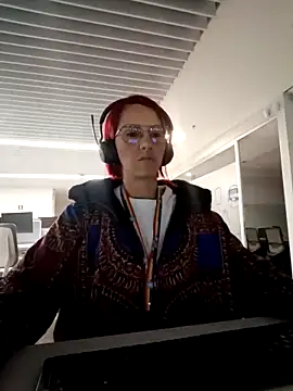 your red rose  online show from March 12, 11:42 am