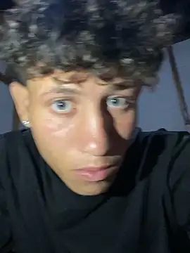 Snapshot of LatinBoysxxx chatting on March 2, 5:08 am LatinBoysxxx online show from March 2, 5:08 am