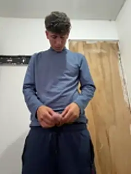 Snapshot of LatinBoysxxx chatting on March 4, 5:52 pm LatinBoysxxx online show from March 4, 5:52 pm