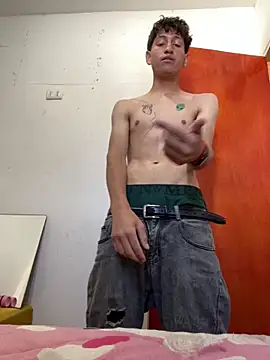 LatinBoysxxx online show from March 18, 5:05 pm