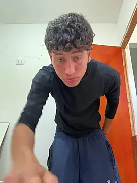 LatinBoysxxx online show from March 27, 7:13 pm