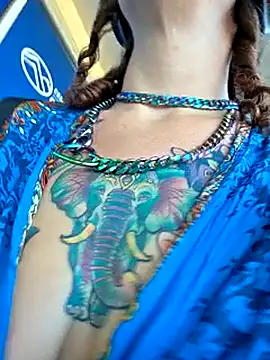 thatonespicychick online show from October 25, 3:40 pm