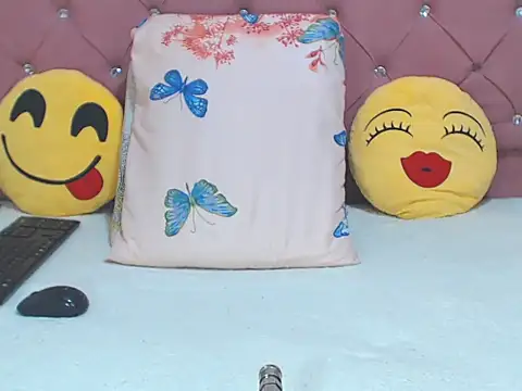 sharonbrown28 online show from February 3, 10:59 pm