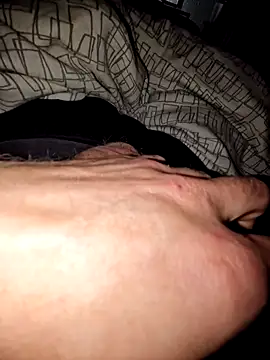 Snapshot of Landryyyyy chatting on March 23, 6:47 am Landryyyyy online show from March 23, 6:47 am