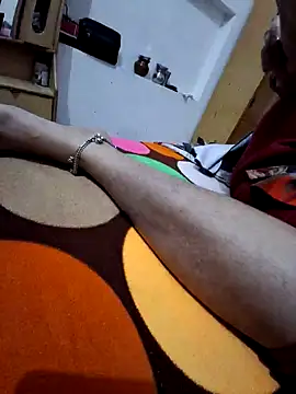 Snapshot of menakshiiikaur chatting on December 3, 3:00 pm menakshiiikaur online show from December 3, 3:00 pm