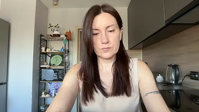 jainesummer online show from October 8, 8:45 am