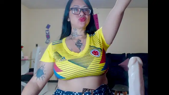 Snapshot of Saloome- chatting on July 3, 11:11 pm Saloome- online show from July 3, 11:11 pm