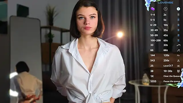 MimiLoll online show from January 19, 6:43 pm