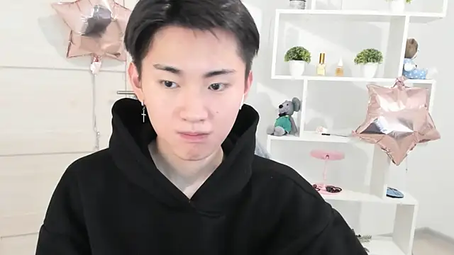 Snapshot of Miram_Yu chatting on December 12, 7:48 pm Miram Yu online show from December 12, 7:48 pm