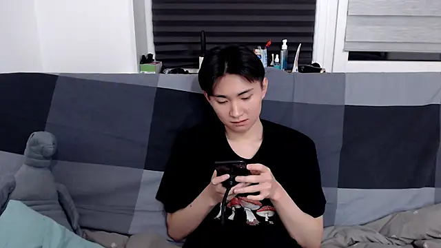 Snapshot of Miram_Yu chatting on January 13, 11:49 pm Miram Yu online show from January 13, 11:49 pm