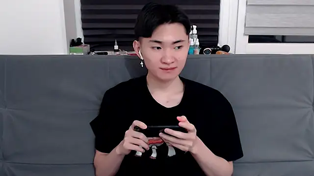 Snapshot of Miram_Yu chatting on February 7, 9:48 pm Miram Yu online show from February 7, 9:48 pm