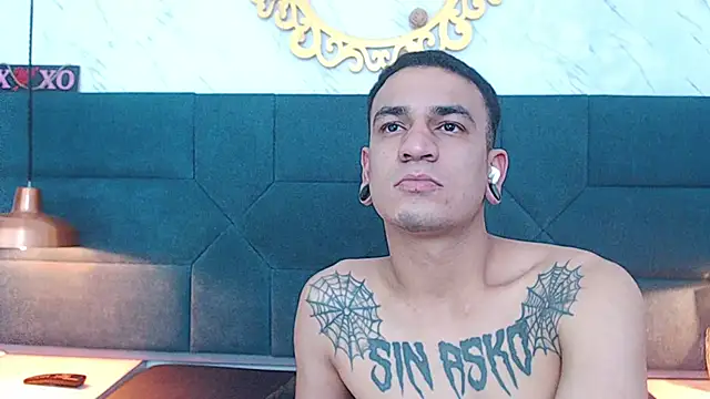 salome daniel online show from October 17, 7:38 pm