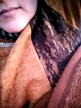Snapshot of marwa-46 chatting on February 6, 3:20 pm marwa-46 online show from February 6, 3:20 pm