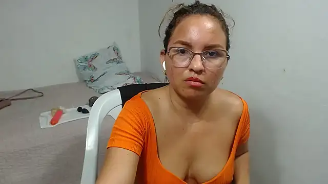 Agatha browser online show from February 18, 12:17 am