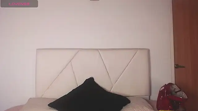 julz 03 online show from November 12, 11:47 pm