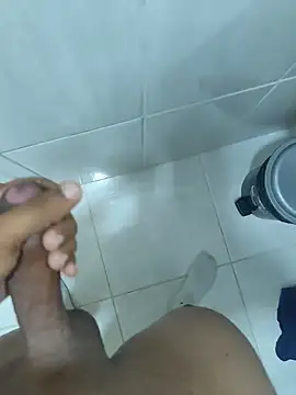Snapshot of eueelaliberal13 chatting on June 30, 11:55 am eueelaliberal13 online show from June 30, 11:55 am