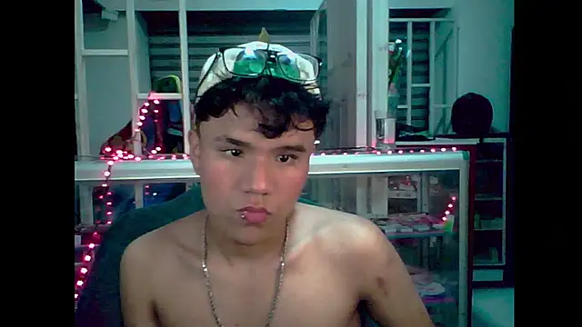 Snapshot of Baby_Cream chatting on December 9, 7:06 am Baby Cream online show from December 9, 7:06 am