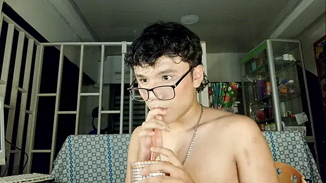 Snapshot of Baby_Cream chatting on January 7, 7:31 am Baby Cream online show from January 7, 7:31 am