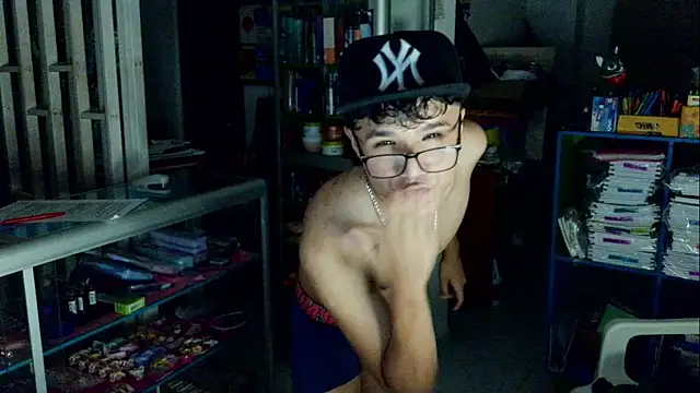 Snapshot of Baby_Cream chatting on February 5, 6:56 am Baby Cream online show from February 5, 6:56 am