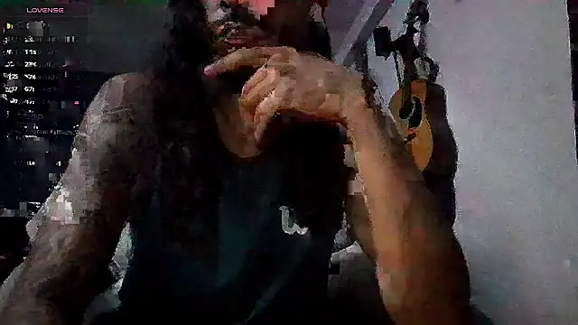 Snapshot of Donstark6669 chatting on February 5, 8:19 am Donstark6669 online show from February 5, 8:19 am