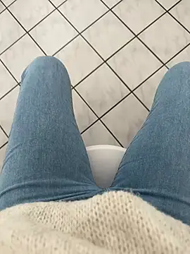 Snapshot of SportyAss00 chatting on February 6, 11:24 am SportyAss00 online show from February 6, 11:24 am