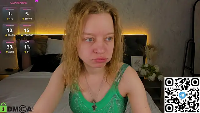 Michelle Blond online show from February 22, 3:29 am