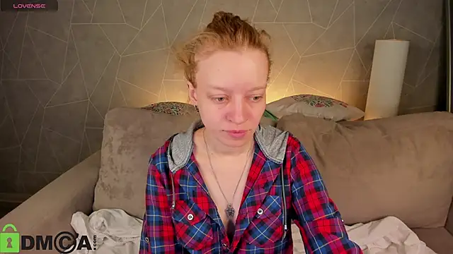 Michelle Blond online show from March 22, 7:45 am