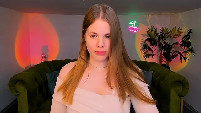 holy kitty online show from October 8, 6:11 am