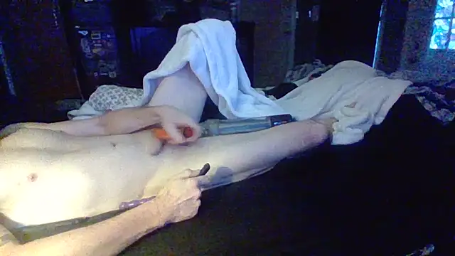 ThatPlatinumD online show from February 19, 11:45 pm