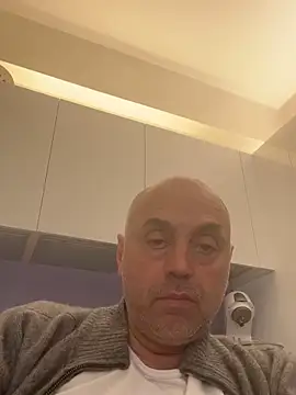 Snapshot of pantomax chatting on March 4, 2:34 pm pantomax online show from March 4, 2:34 pm