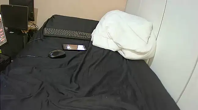 ebonyjezebel online show from January 3, 11:44 pm