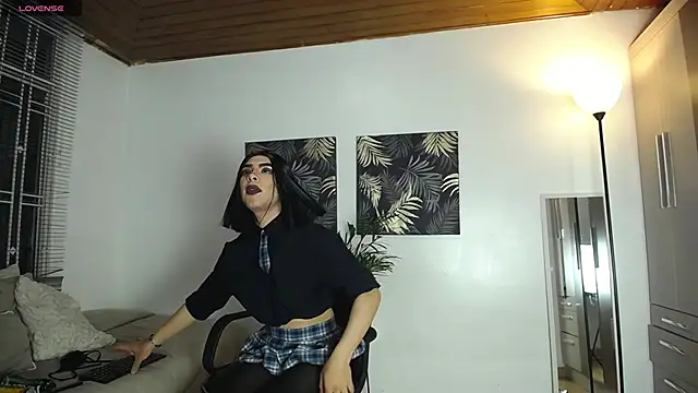 valentino Renato online show from December 11, 1:05 am