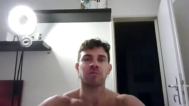 alpha-hunk online show from December 5, 4:14 pm